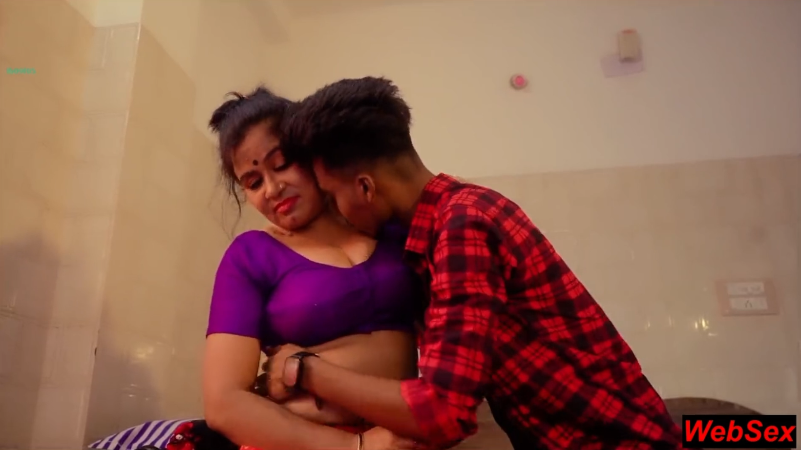 Beautiful Bengali Kamwali Bhabhi Sudden Sex with College Boy! Indian Sex